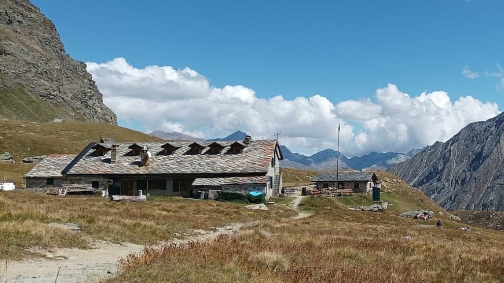 Rifugio Vittorio Sella: Il Panorama del Monte Rosa