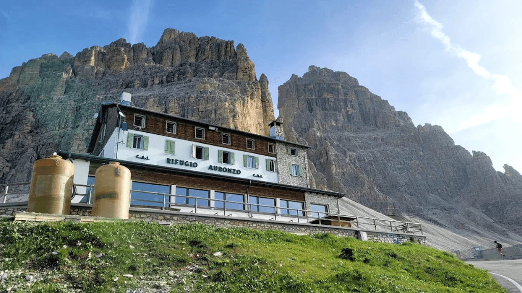 Rifugi Aperti in Inverno Veneto: Le Migliori Destinazioni nel Cadore