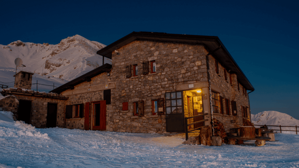 Quali Sono i Migliori Rifugi Aperti in Inverno Trentino nelle Dolomiti?