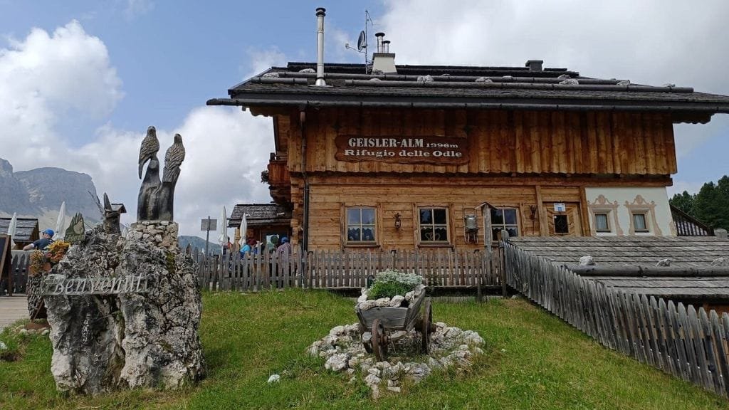 Rifugio delle Odle - Vista sul Sassolungo